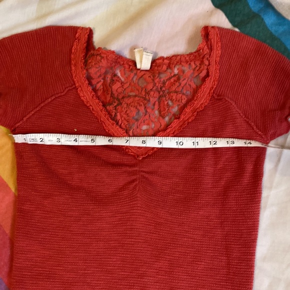 We the Free People Lace Back V Neck Burnt Pink Stretchy Ribbed Top Ruffle edge - Picture 7 of 9